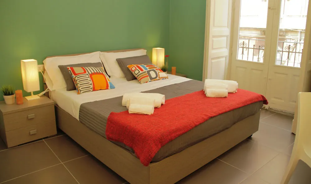 Ottomood Ala Ovest Catania Centro Bed & Breakfast