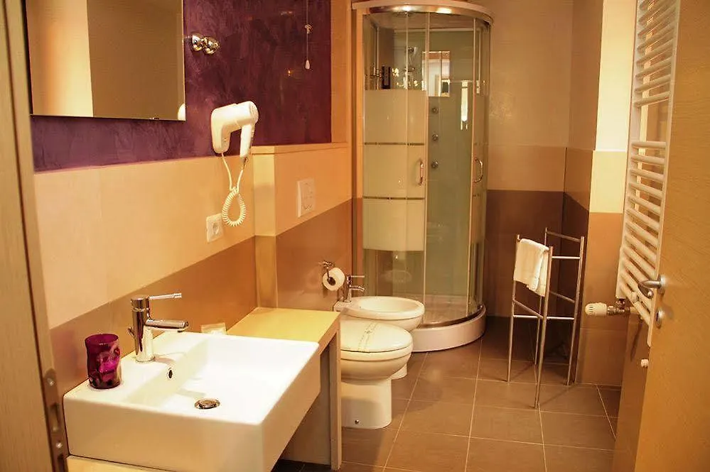 Ottomood Ala Ovest Catania Centro Bed & Breakfast Italy
