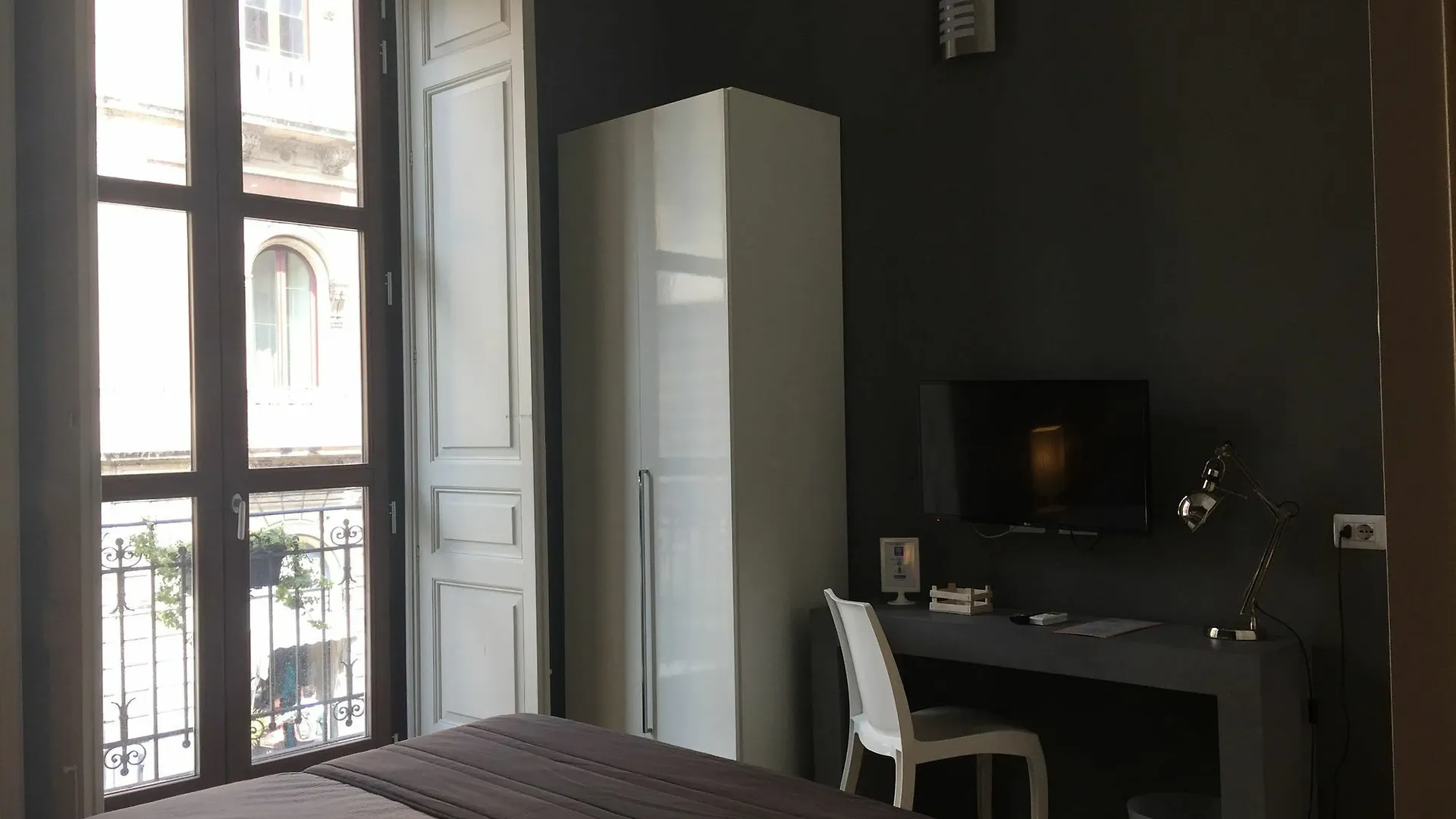 Ottomood Ala Ovest Catania Centro Bed & Breakfast Italy